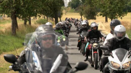 Motorrad-Ausfahrt mit Heimkindern vor 20. Jubiläum